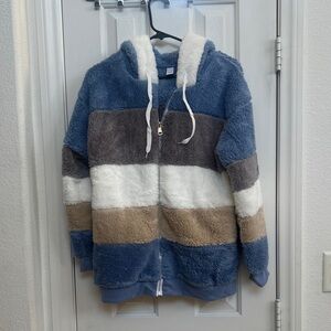 GREAT LOOKING STRIPED COLORED SHERPA HOODED JACKET. BLUE GREY WHITE TAN